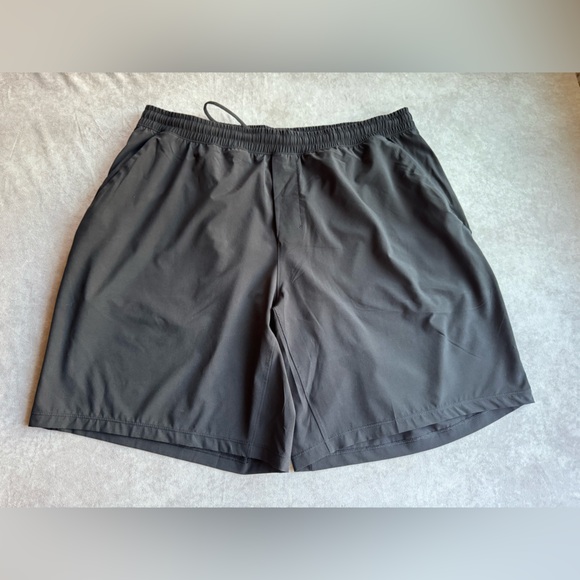 lululemon athletica Men's Athletic Shorts - Black - Picture 1 of 6